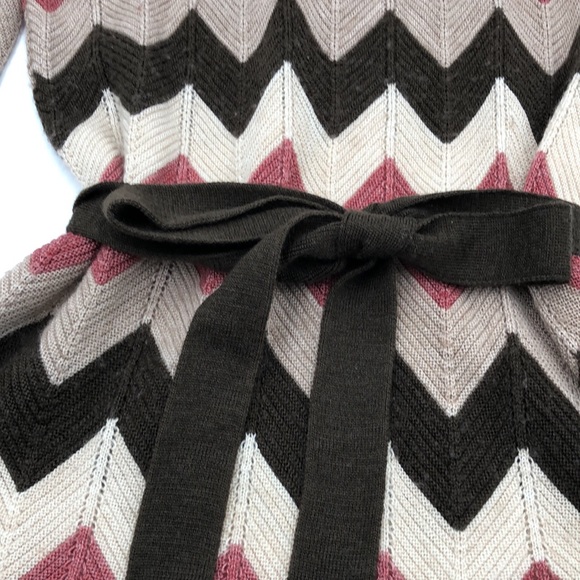 BCBG Maxazria Chevron Print Tunic Length Sweater - Picture 7 of 9